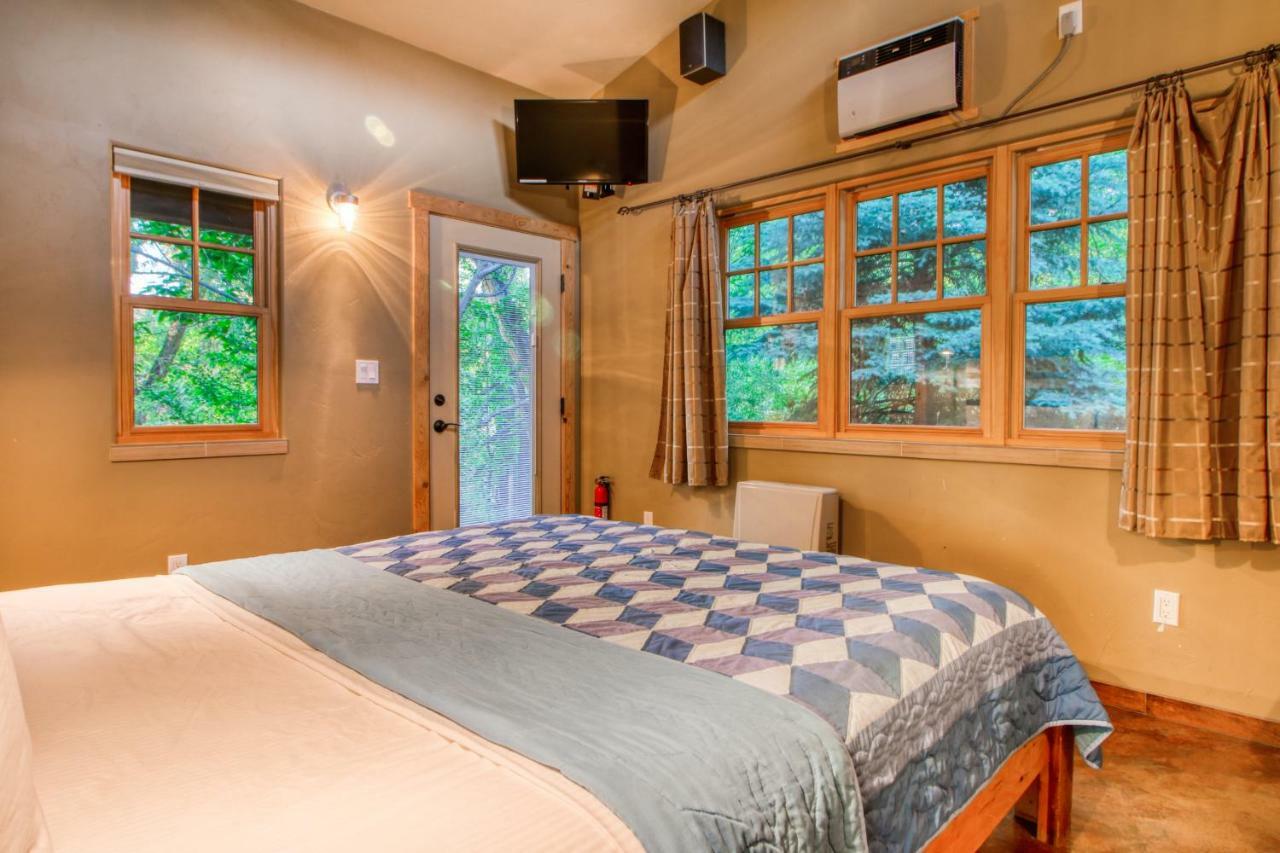 Creekside Cowa-Bungalow! Hotel Moab Ngoại thất bức ảnh